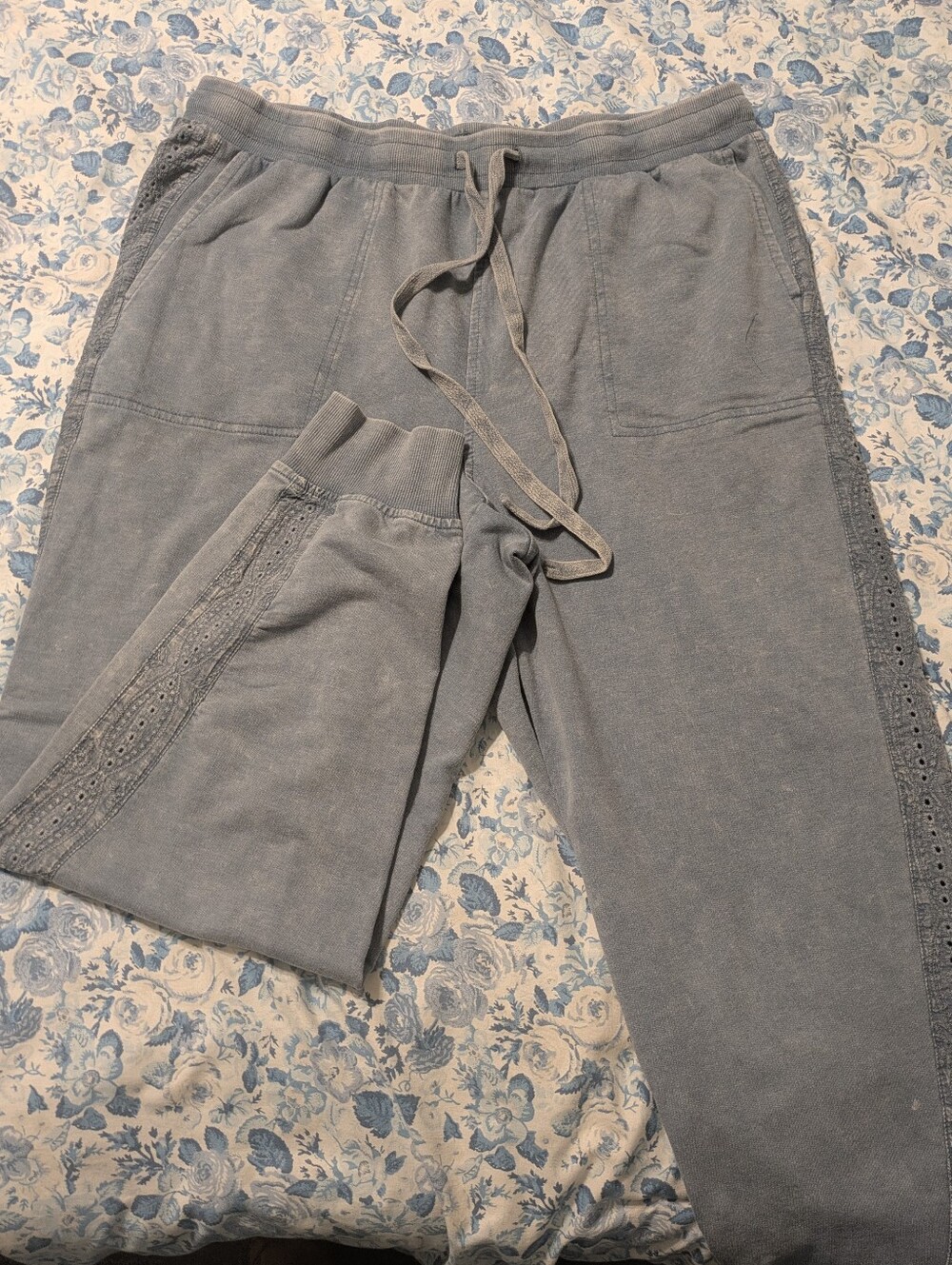 Jane and Delancey Light Blue/Gray Eyelet-Trim Sweatshirt & Joggers Set - Picture 5 of 7